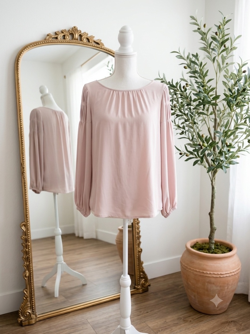 Ann Taylor Gathered Blouson Sleeve Top in Blush Pink